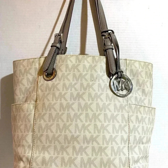 Michael kors white gray MK signature print canvas handbag - Picture 8 of 10